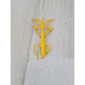 Greenbrier yellow stick bug praying‎ mantis bug toy figure